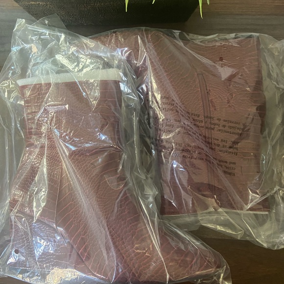 Eloquii burgundy faux croc wedge ankle boot 9 - Picture 4 of 4